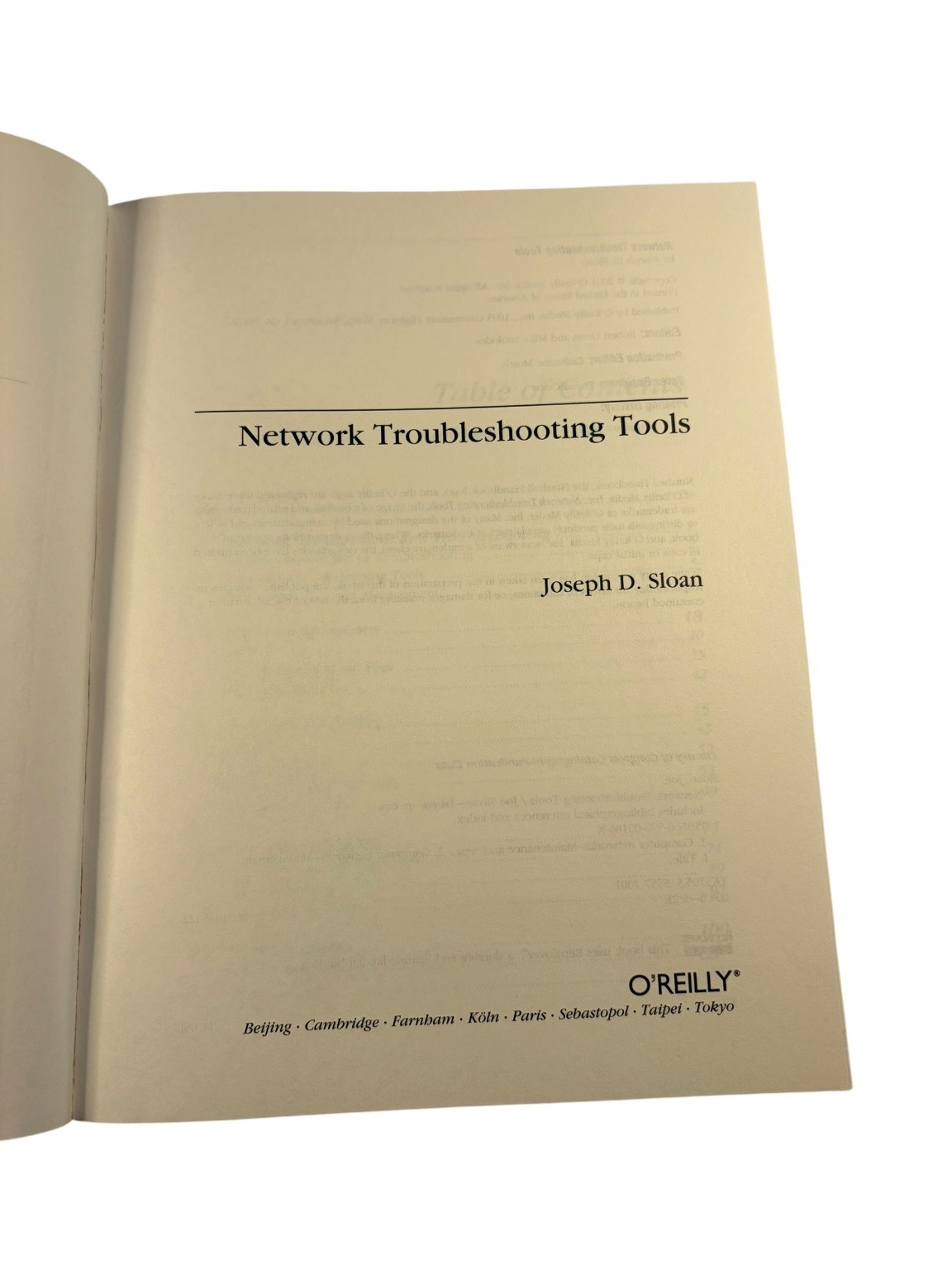 Network Troubleshooting Tools Joseph D. Sloan 2001 First Edition O&rsquo;Reilly