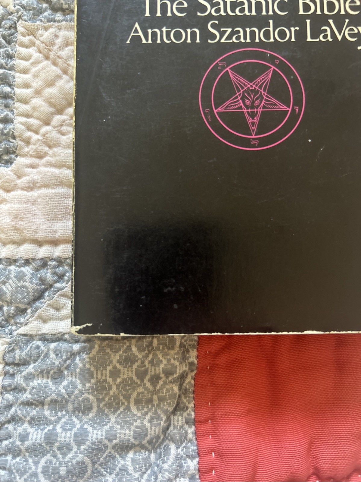 THE SATANIC BIBLE AVON 1969 PAPERBACK BOOK CANADA PRINT ANTON SZANDOR LAVEY