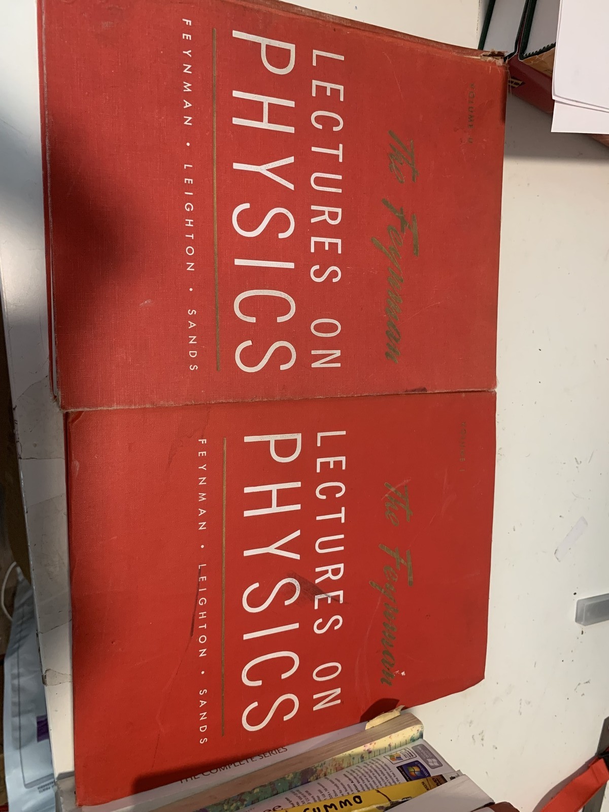 The Feynman Lectures on Physics Vol I & II Hardcover Set – Used