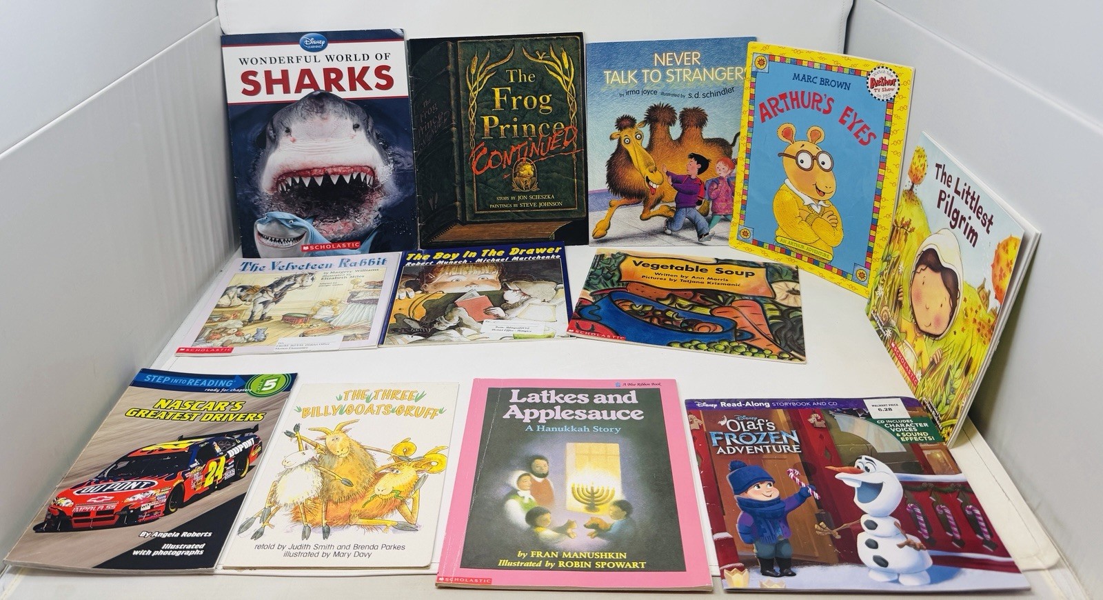Children&rsquo;s Scholastic Picture Books Kids Paperback Storybook Storytime Lot of 12