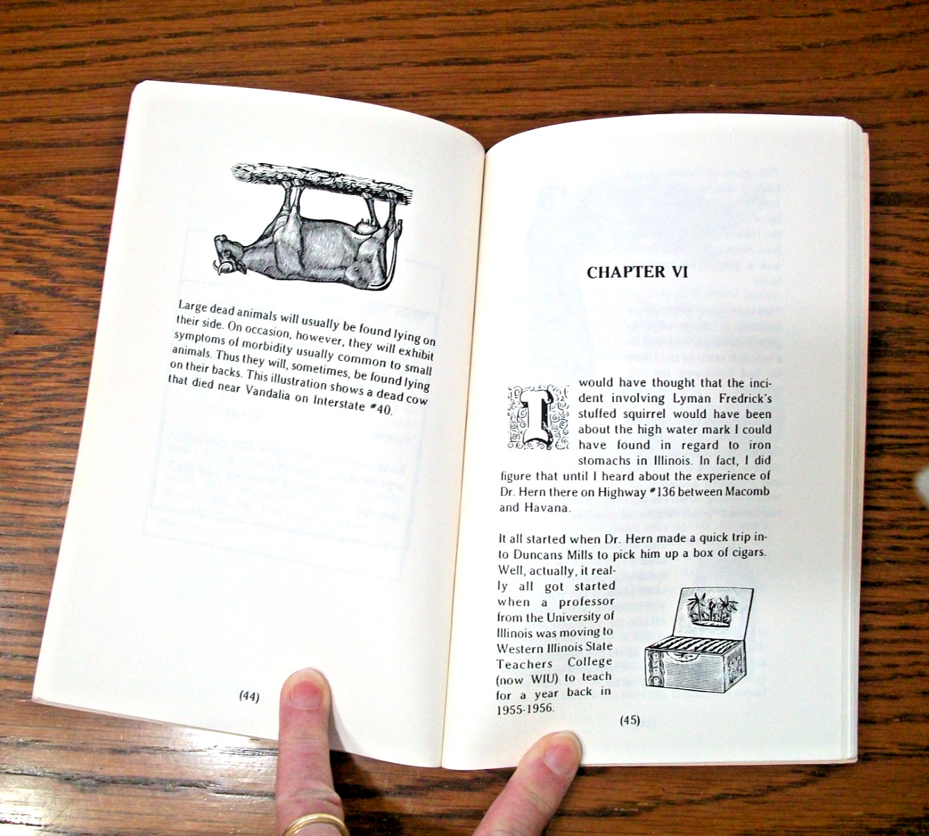 ILLINOIS&rsquo; ROAD KILL COOKBOOK~BRUCE CARLSON~PAPERBACK BOOK~108 PAGES~VERY GOOD~