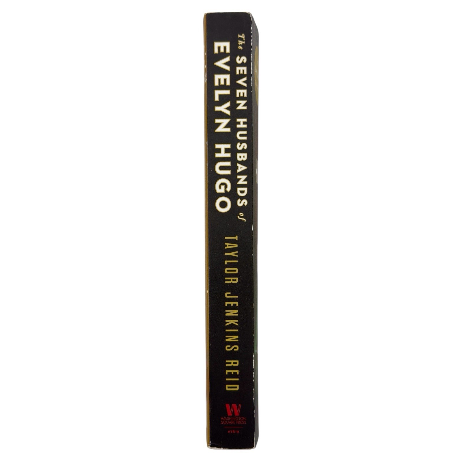 The Seven Husbands of Evelyn Hugo – Taylor Jenkins Reid Paperback