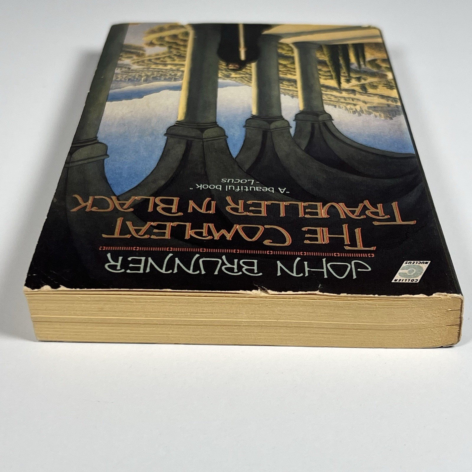 The Compleat Traveler in Black By John Brunner, Collier Books 1989, Paperback