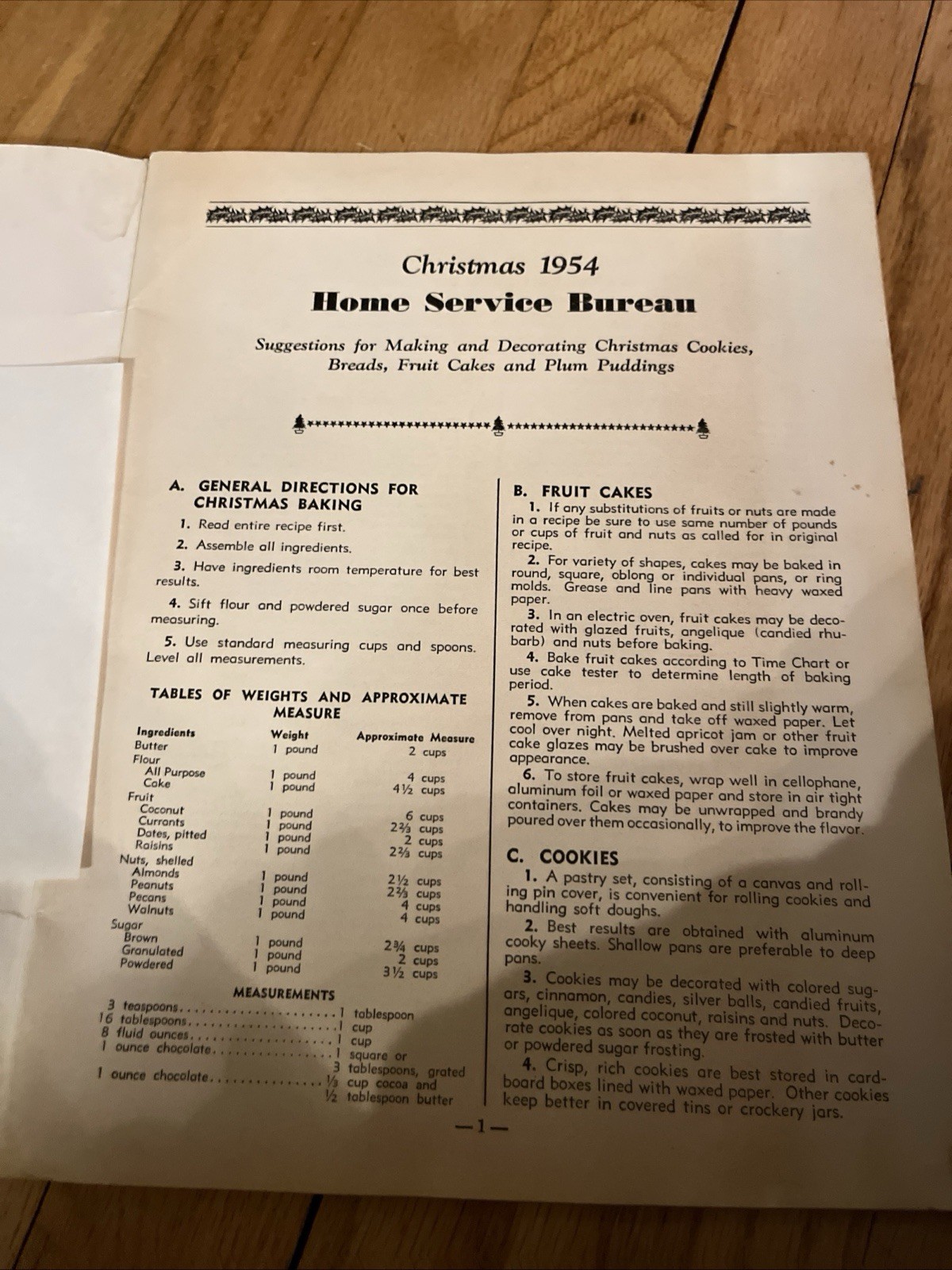 1954 WE Energies Cookie Book Wisconsin Electric Christmas Cookie Recipe Book B