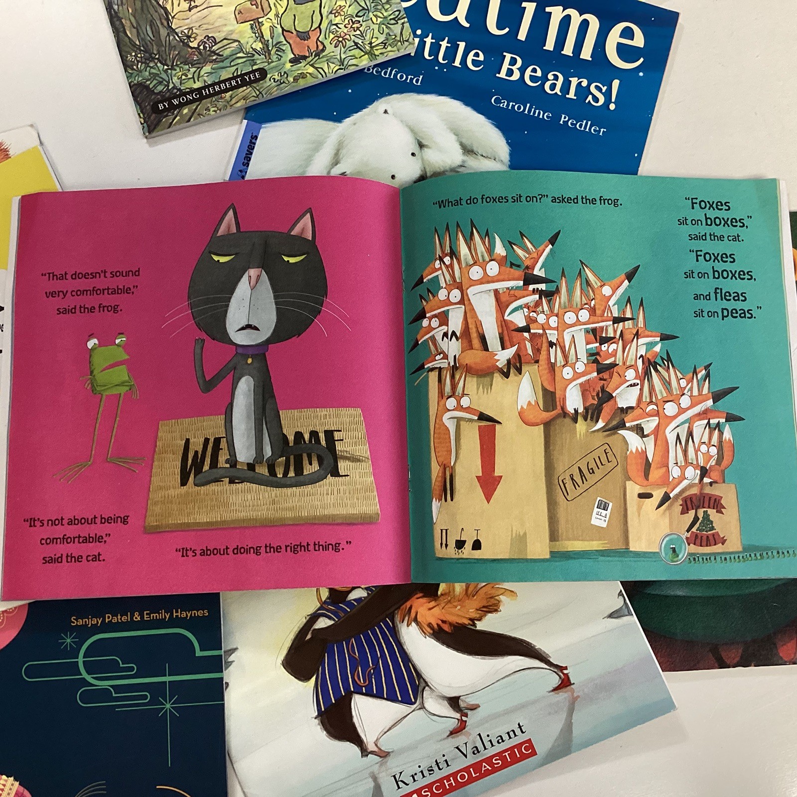 Children&rsquo;s Random Bedtime Stories Animal Preschool Daycare Classroom 20 Book Lot