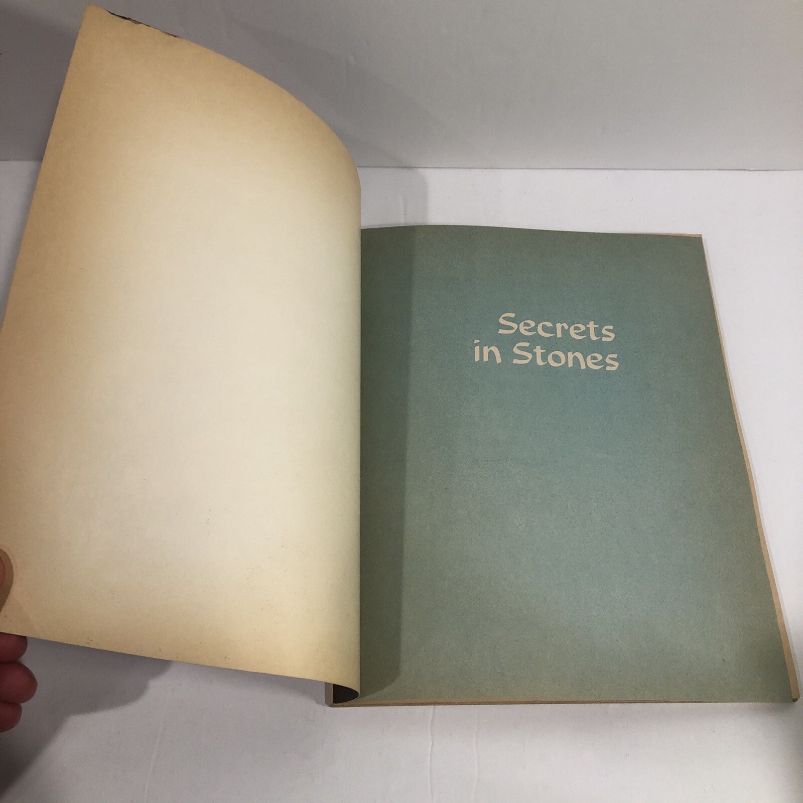 Secrets in Stones Rose Wyler Gerald Ames 1970 Scholastic Magazine Book Services