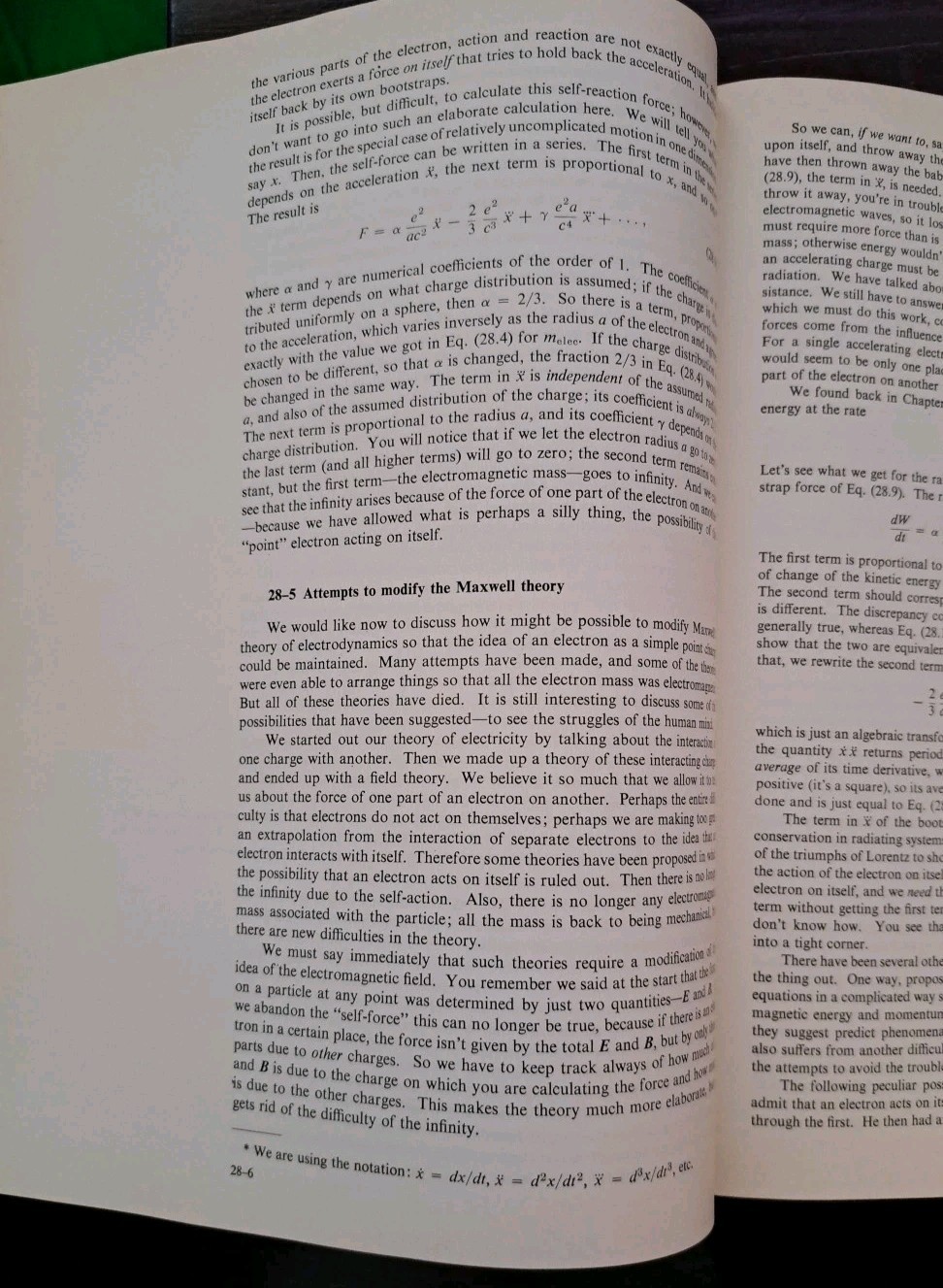 VINTAGE – THE FEYNMAN LECTURES ON PHYSICS -Vol 1 & 2, 1977, Paperback ACCEPTABLE