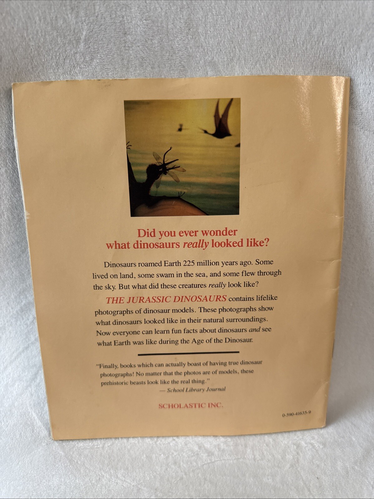 The Jurassic Dinosaurs – Paperback By Dougal Dixon – GOOD