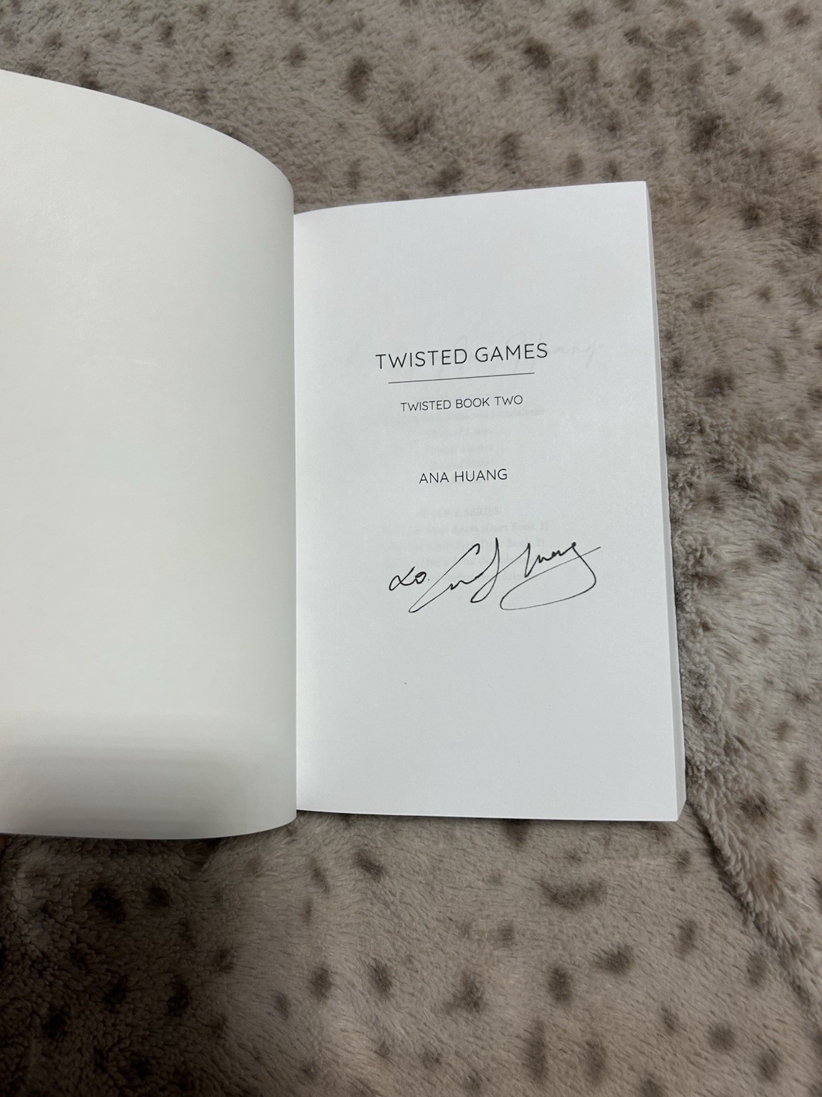 Twisted Games (Twisted, 2) By Ana Huang Cover To Cover Exclusive ￼