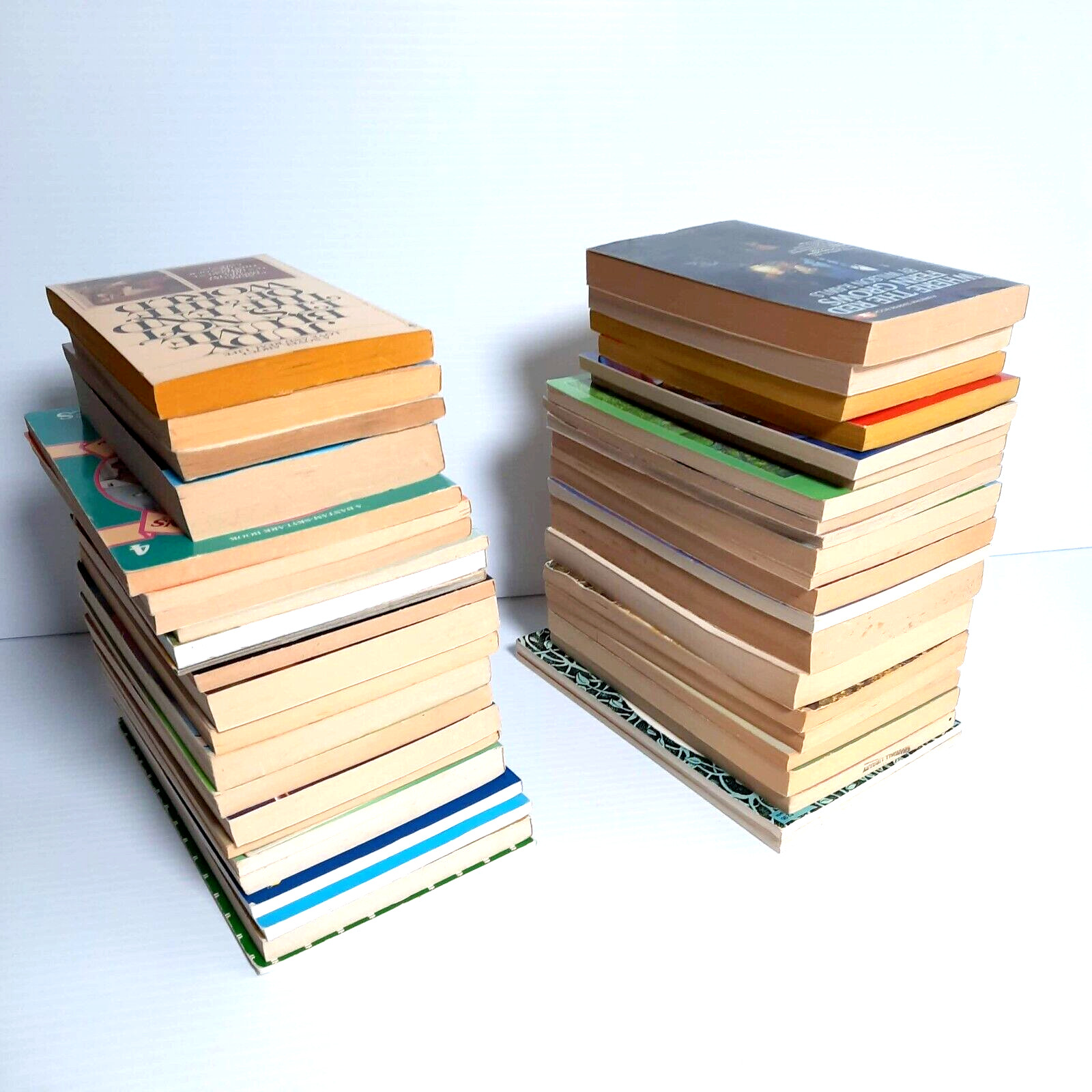 Children&rsquo;s Paperbacks Huge Lot of 46 Mostly 1980s Sweet Valley Little Bear