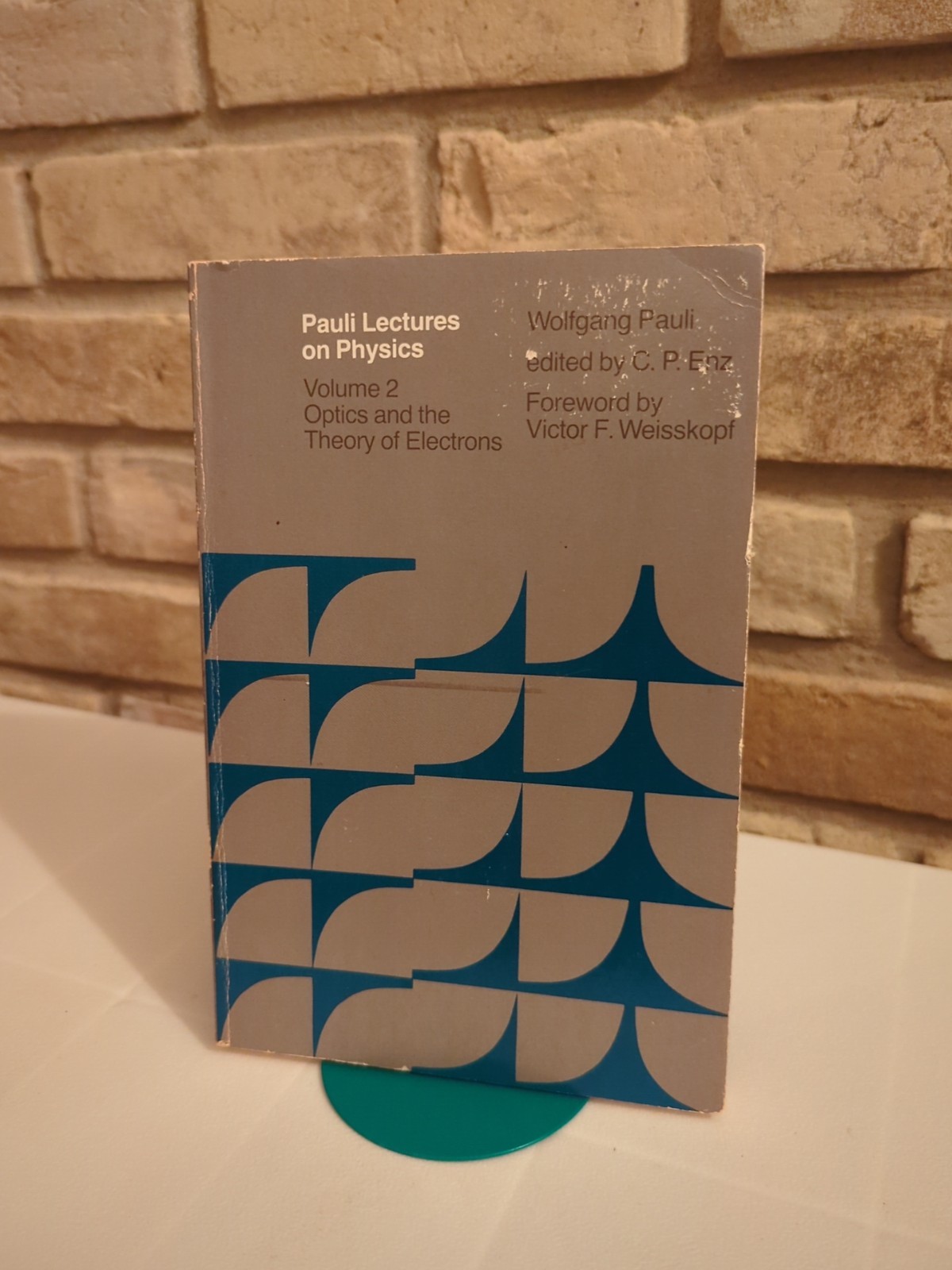 Wolfgang Pauli Lectures on Physics 5 Of 6 Volumes 1 2 3 4 5 Paperback Worn
