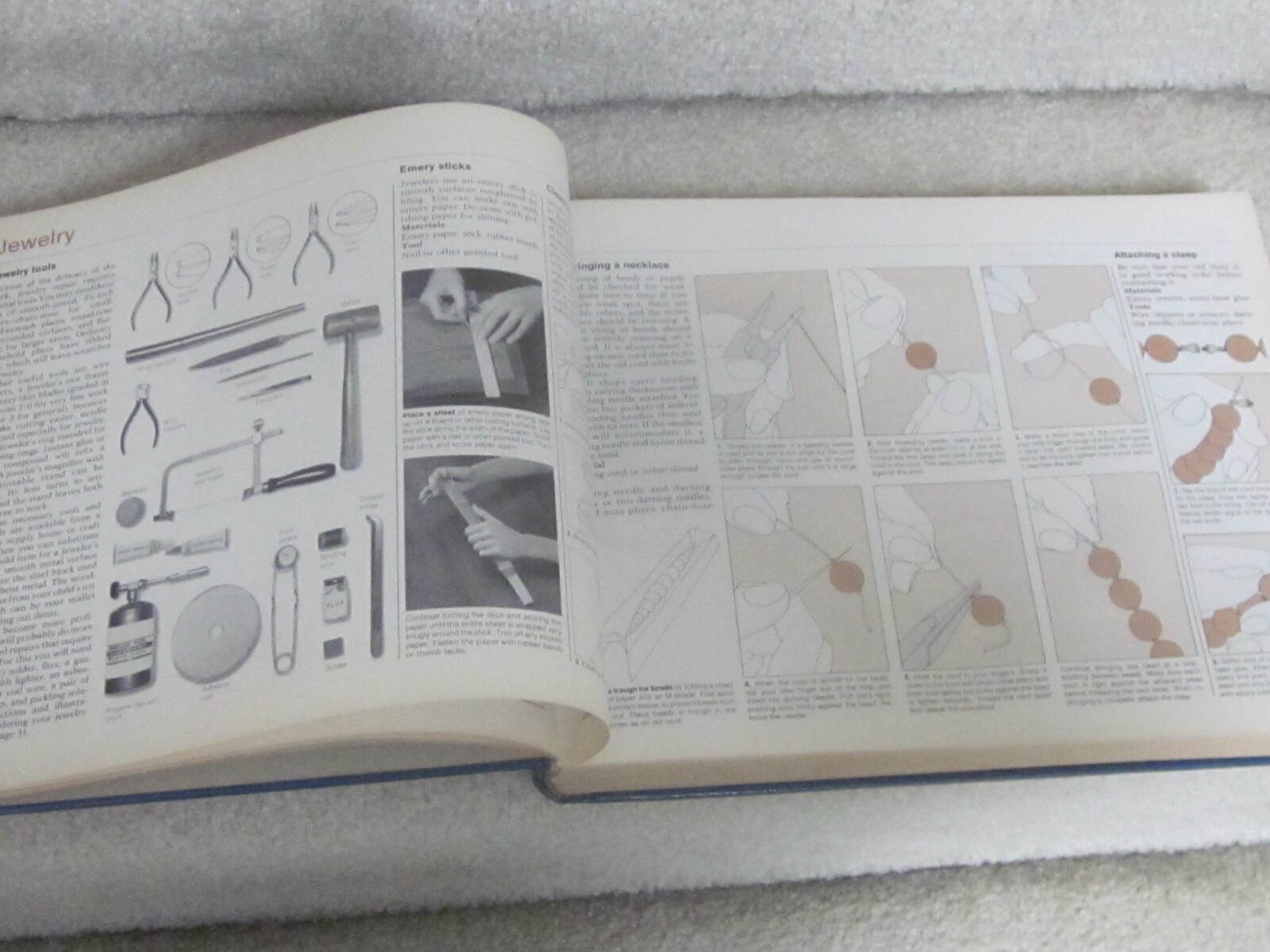 Reader&rsquo;s Digest 1977 Hardcover- Fix-It-Yourself Manual, very clean,480 pages