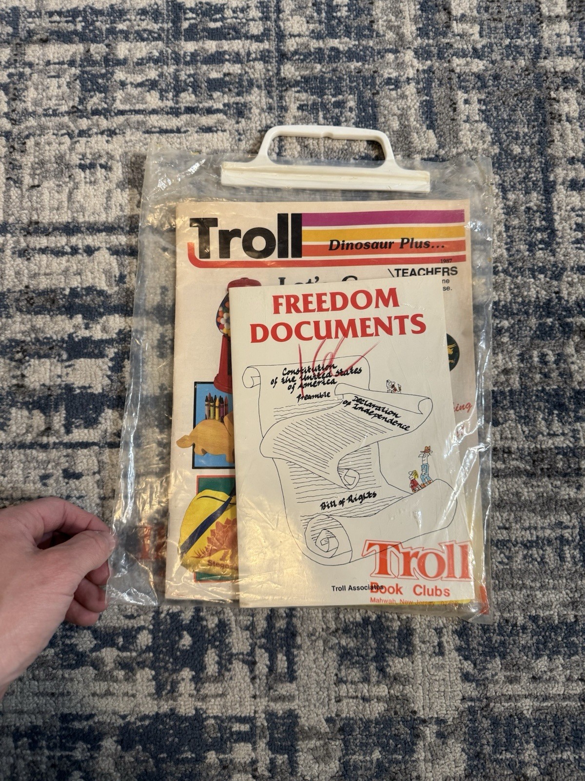Vintage Scholastic 1980&rsquo;s TROLL BOOK CLUB Teacher FLYER BOOKLET BAG SET w/ Tape