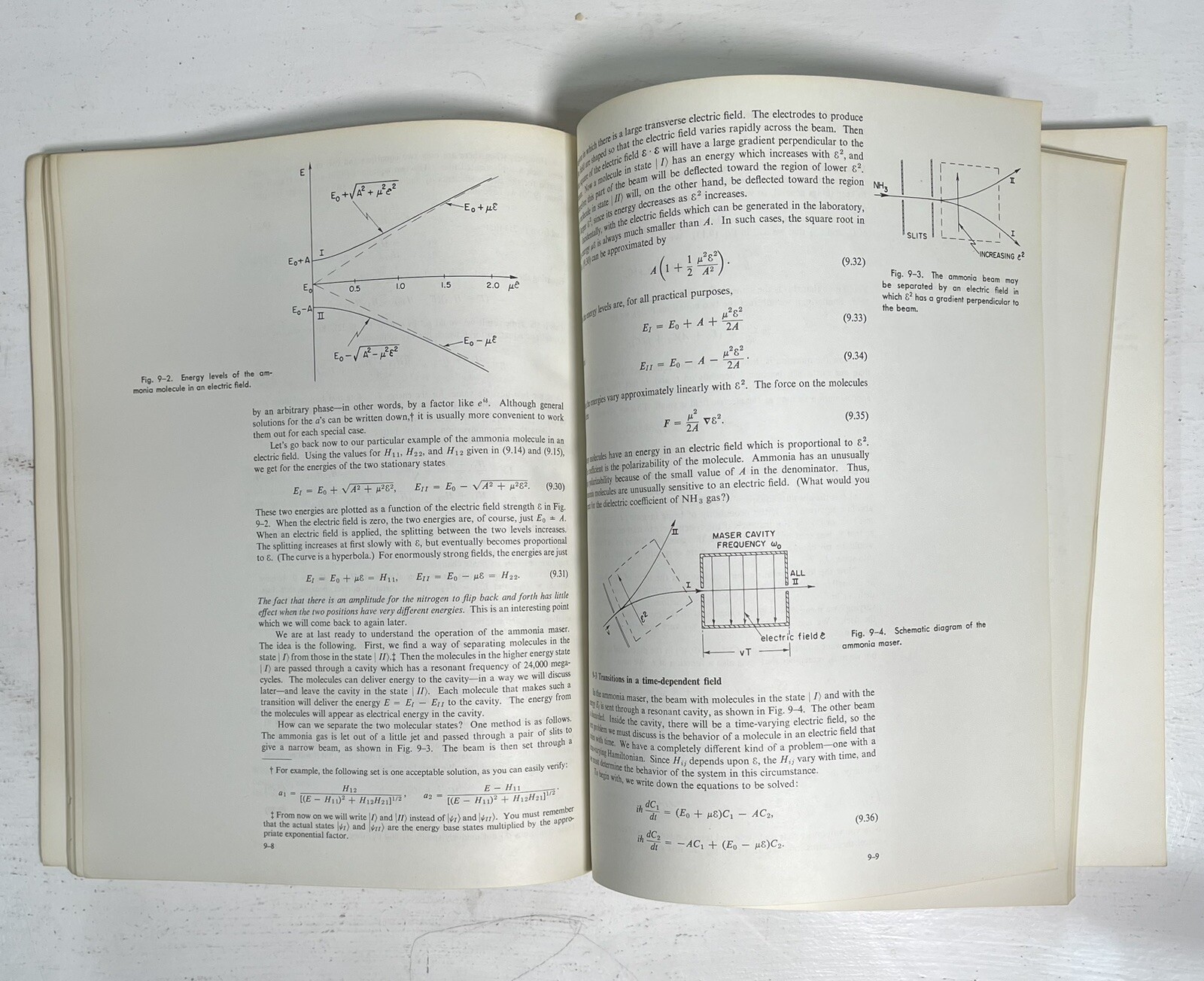 The Feynman Lectures on Physics Complete 3 Volumes Paperbacks 1966 1977 Textbook