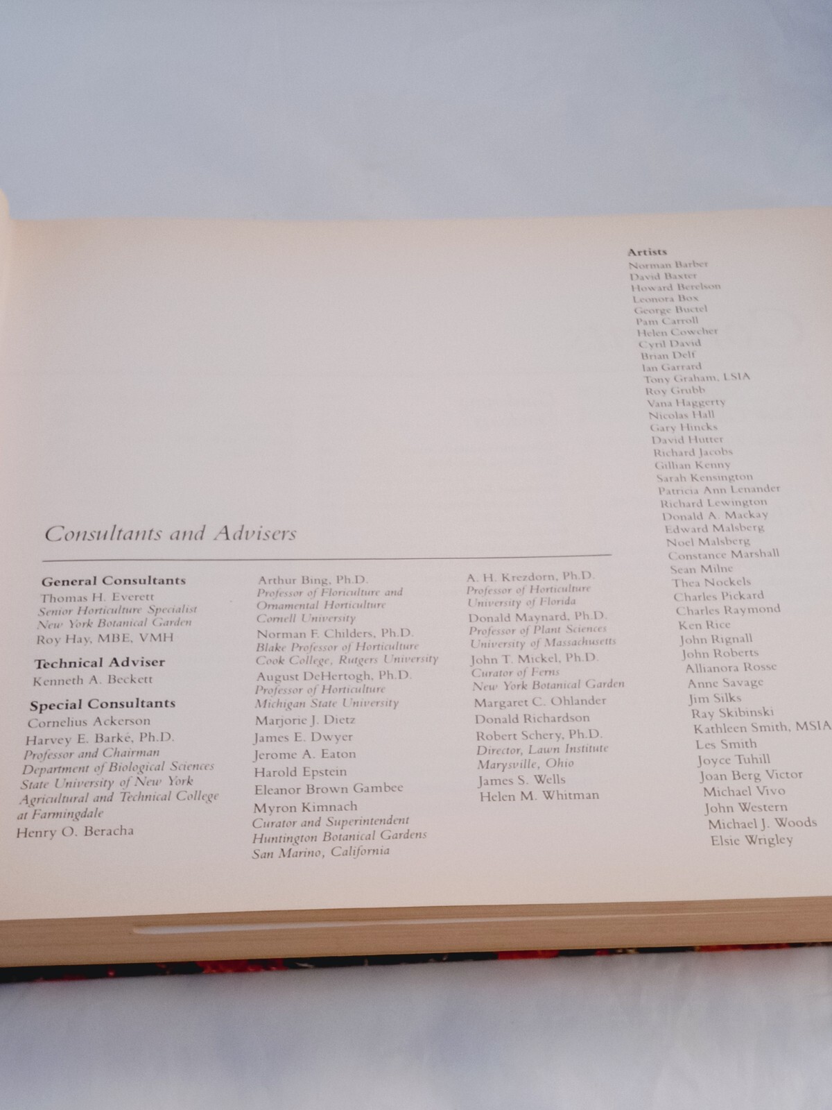 Vintage 1978 Reader&rsquo;s Digest Illustrated Guide to Gardening Hardcover; 672 pages