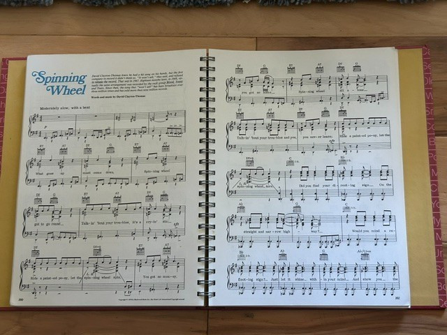 Vintage 1978 Reader&rsquo;s Digest Canadian Family Songbook – Great condition