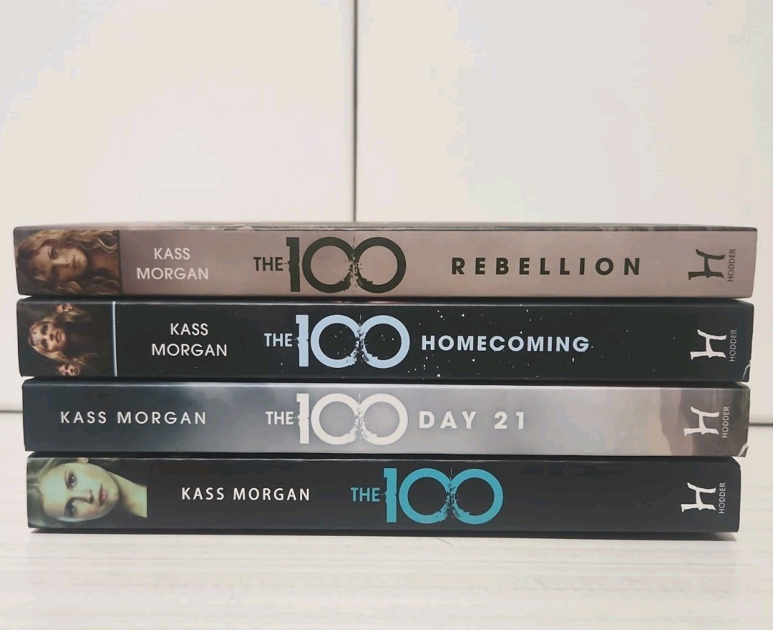 The 100 by Kass Morgan 4 Book Collection Boxed Set (2014 Trade Paperback)