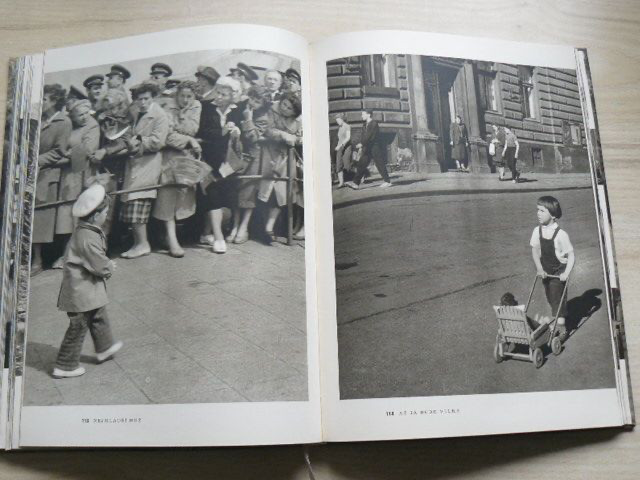 photogravure Czech photobook 1961 Vilem Kropp V proudu zivota