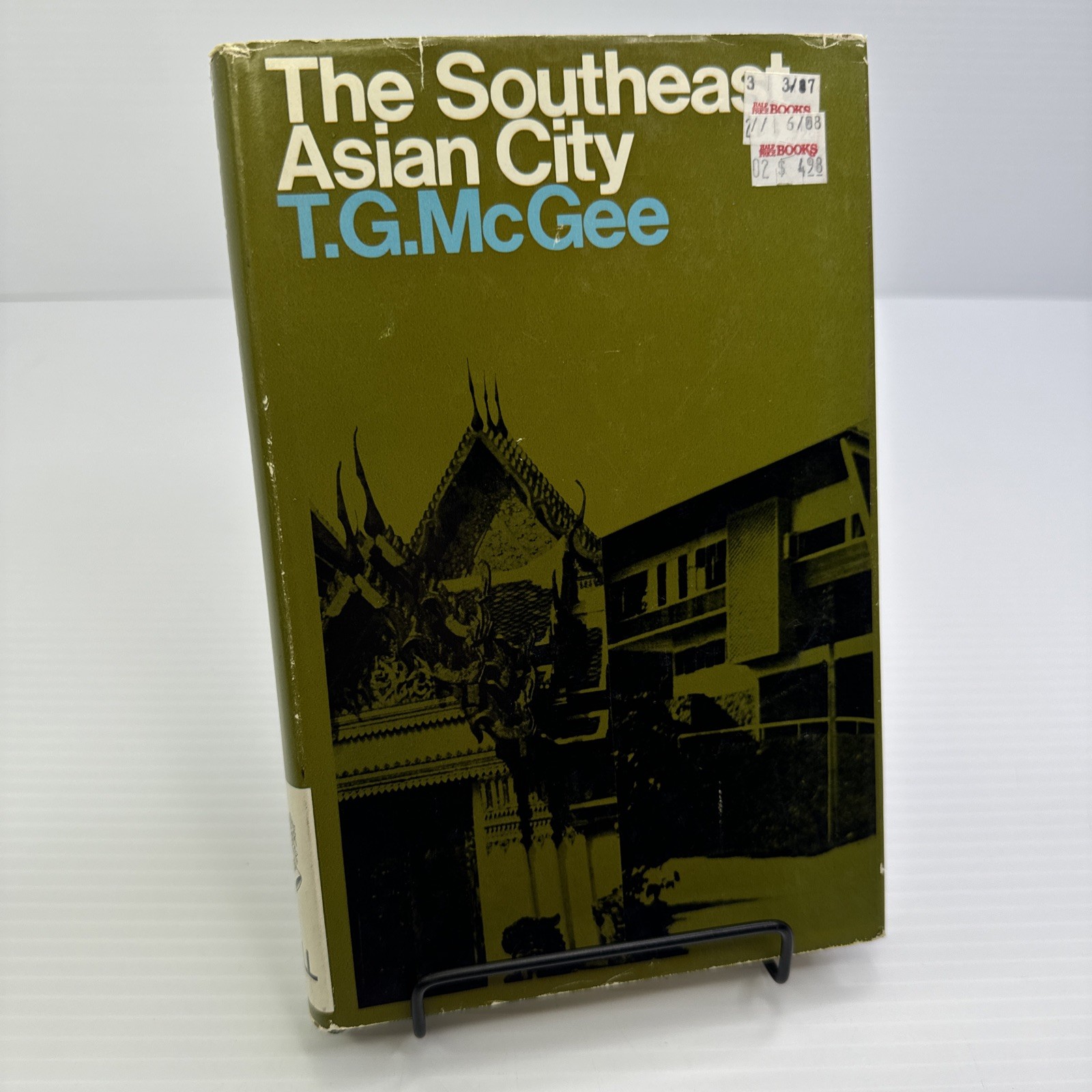 The Southeast Asian City T.G. McGee 1967 HC Social Geography Primate Cities Asia