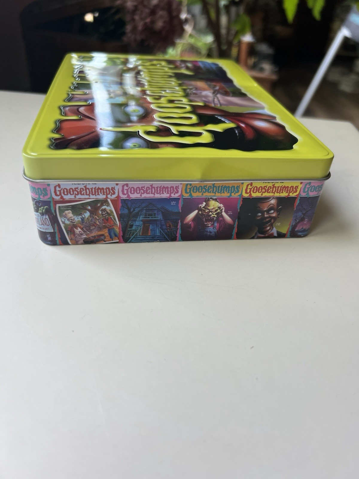 Goosebumps Retro Scream Collection 5-Book Tin Box Set R.L. Stine