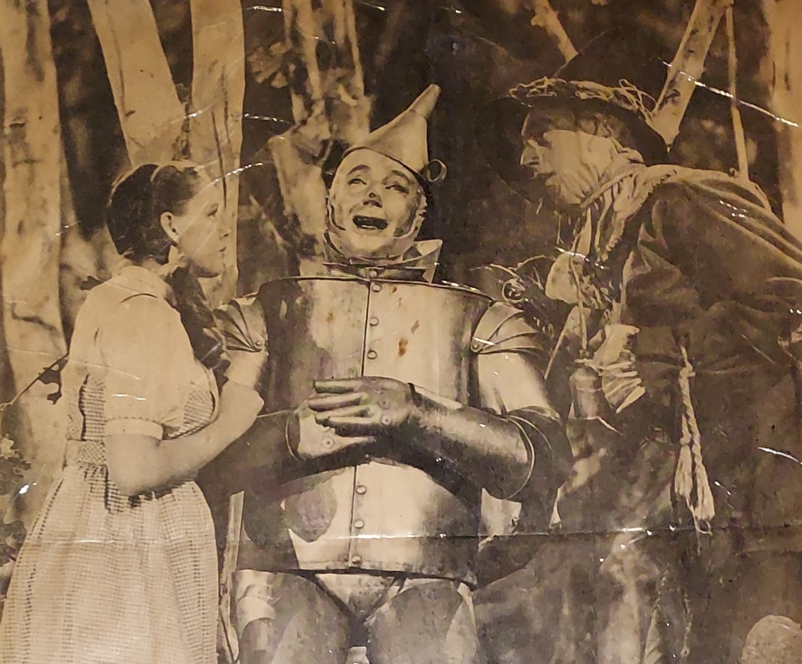 WIZARD OF OZ Very Old Newspaper Pic Mounted on Cardboard Laminated 17.5×23&Prime; Good