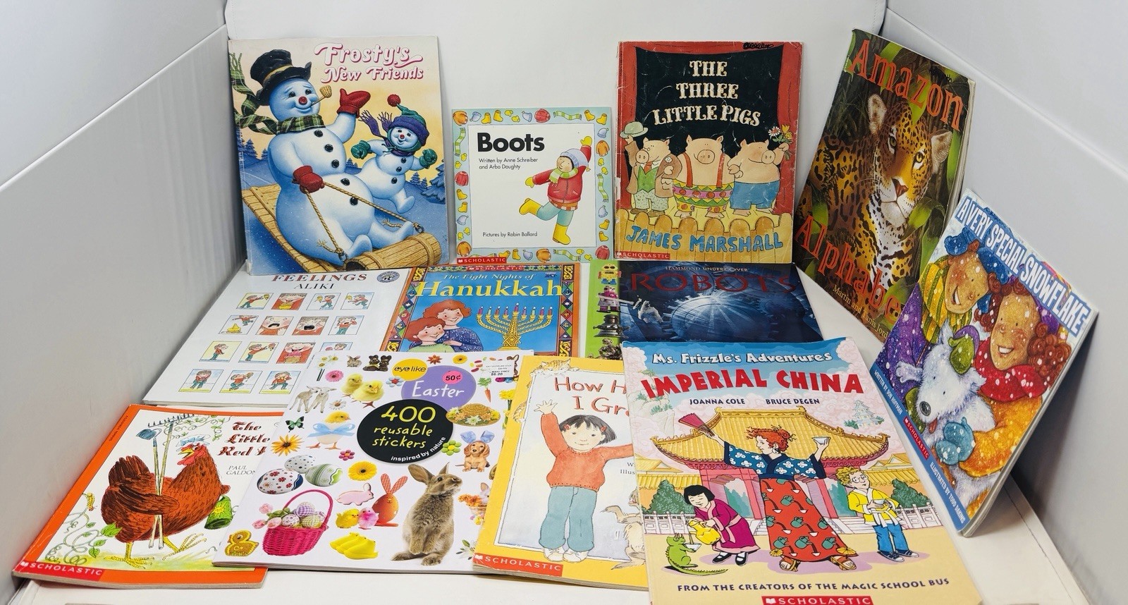 Children&rsquo;s Scholastic Picture Books Kids Paperback Storybook Storytime Lot of 12
