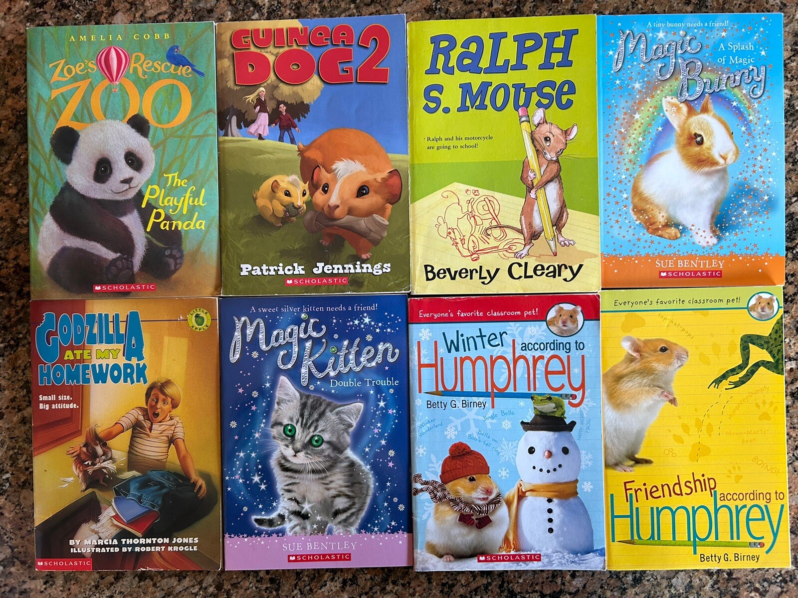 24 Paperback Chapter Books Animals Dogs Puppies Humphrey Very Good Condition