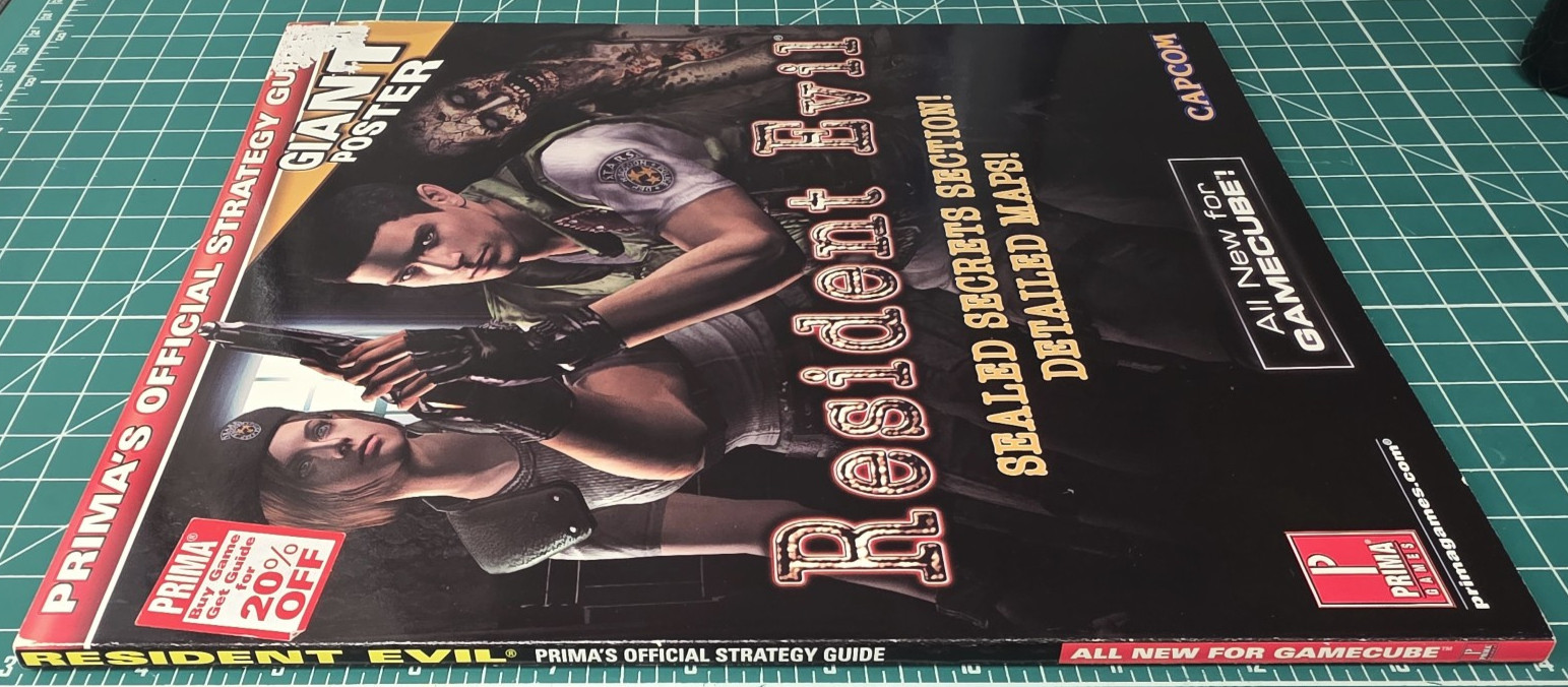 Resident Evil Prima&rsquo;s Official Strategy Guide Nintendo GAMECUBE w/POSTER – RARE!