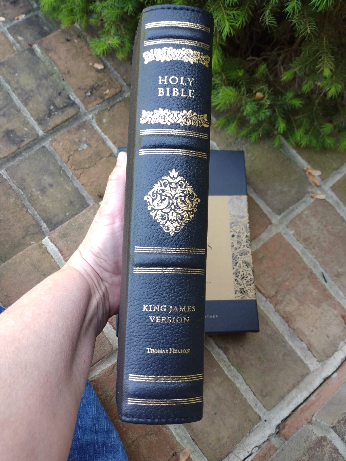 Kjv, Wide-Margin Reference Bible, Sovereign Collection, Genuine Leather, Black,
