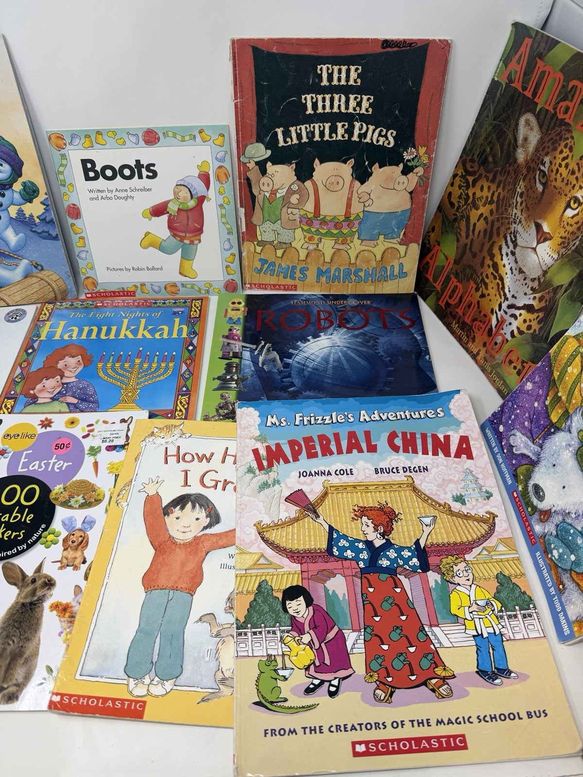 Children&rsquo;s Scholastic Picture Books Kids Paperback Storybook Storytime Lot of 12