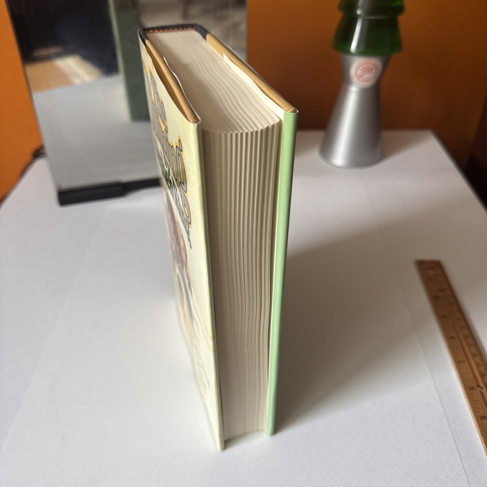 Hardcover – « The Shining » by Stephen King – Printed 1977 Doubleday 1st Edition