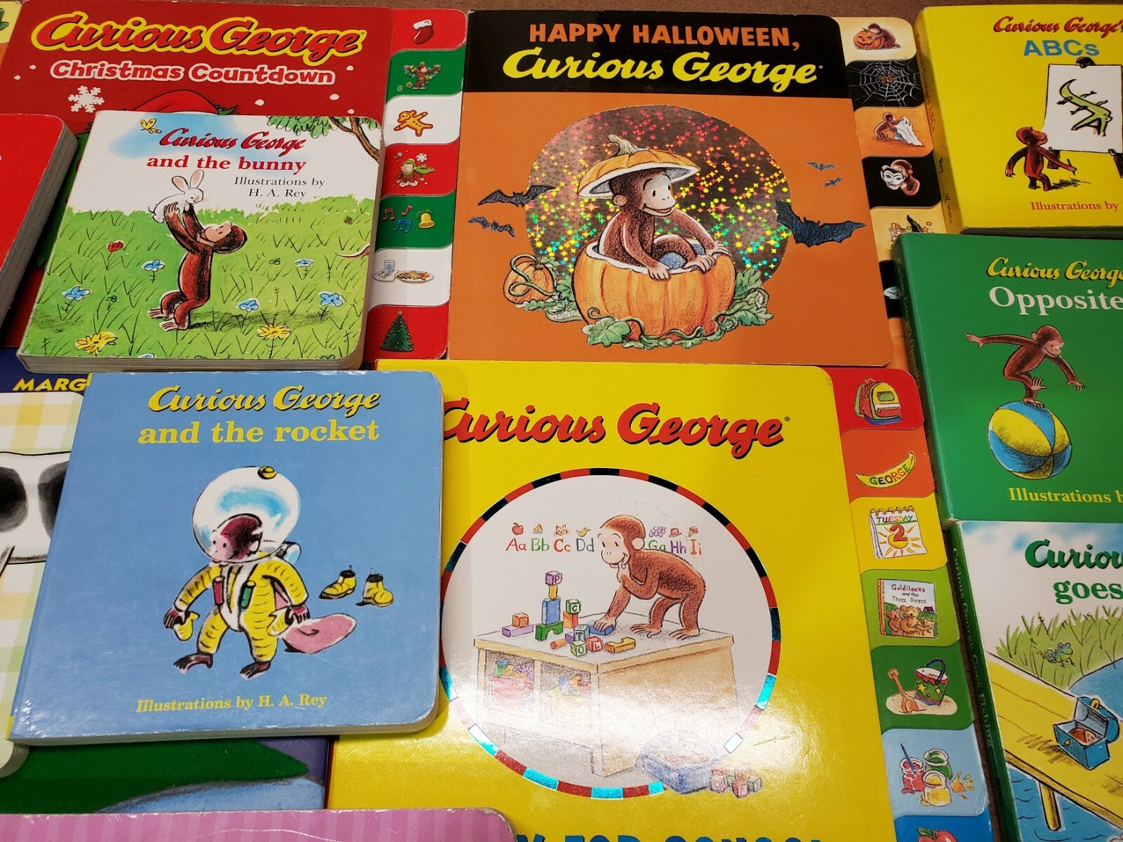 Lot of 10 CURIOUS GEORGE Board Books by Margret & H. A. Rey « Random Mix »
