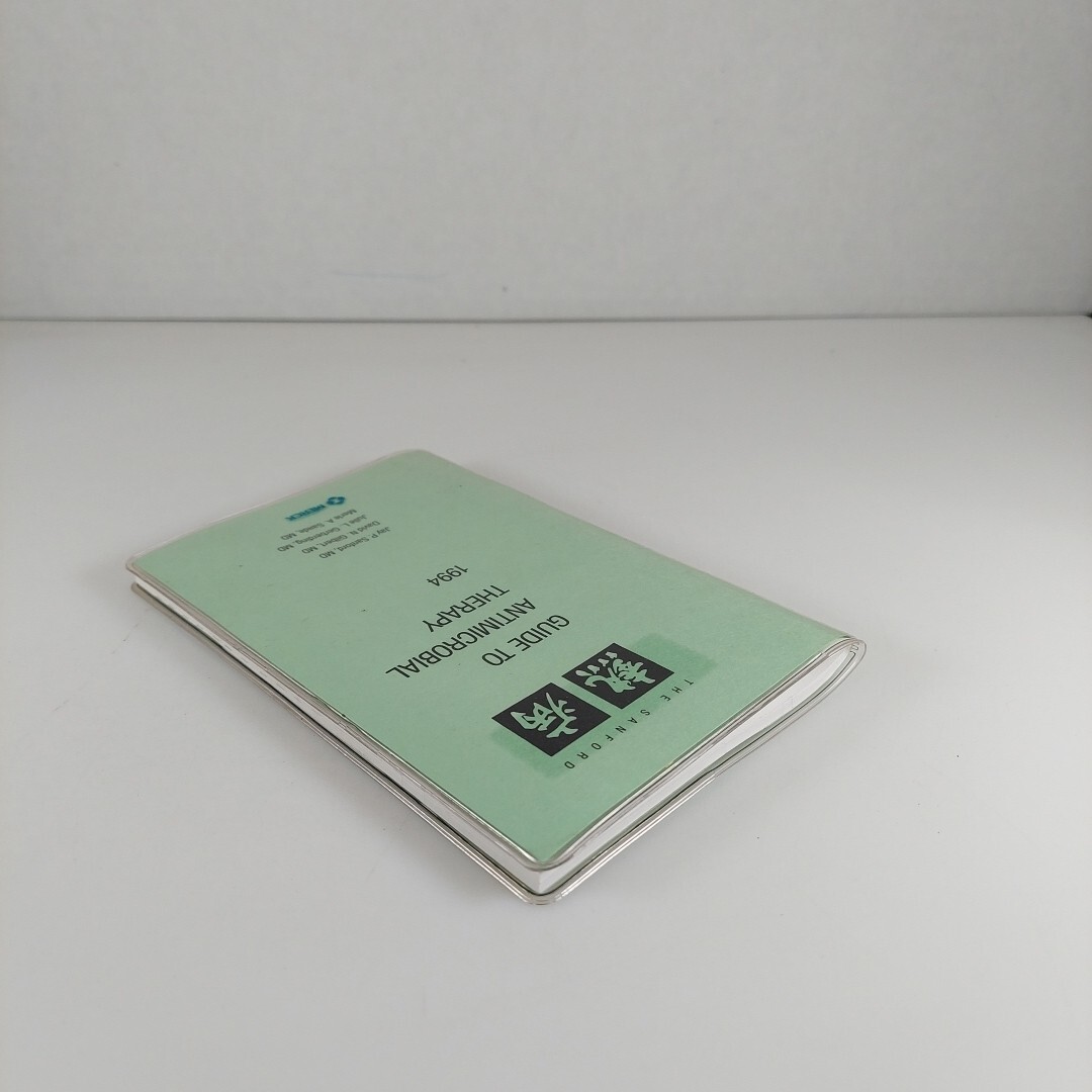 The Sanford Guide to Antimicrobial Therapy 1994 Pocket Edition Merck & Co PB