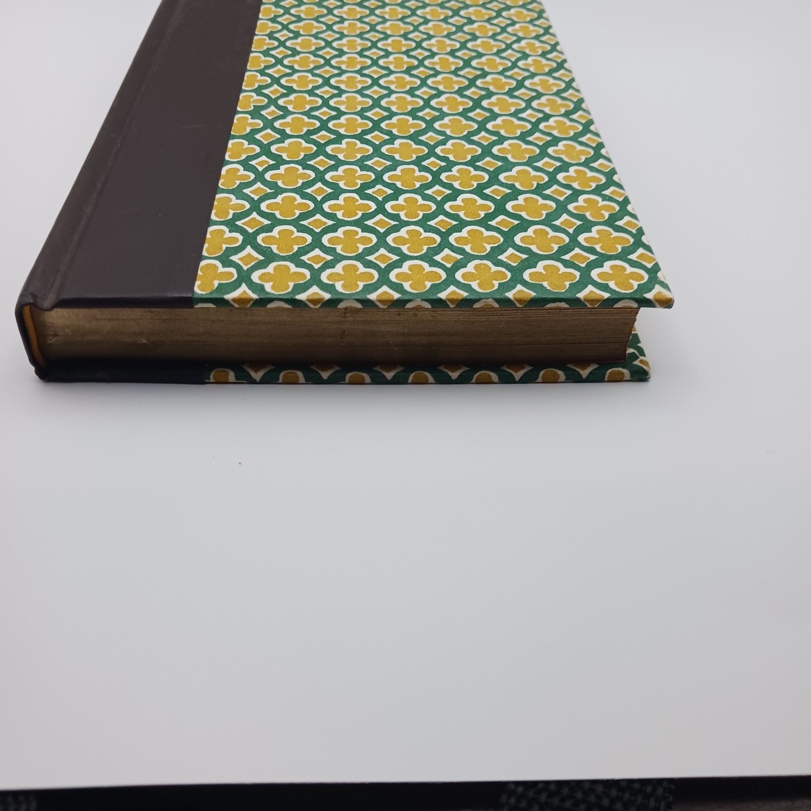1976 Best Sellers Reader&rsquo;s Digest Condensed Books-Money Changers/Our John Willie