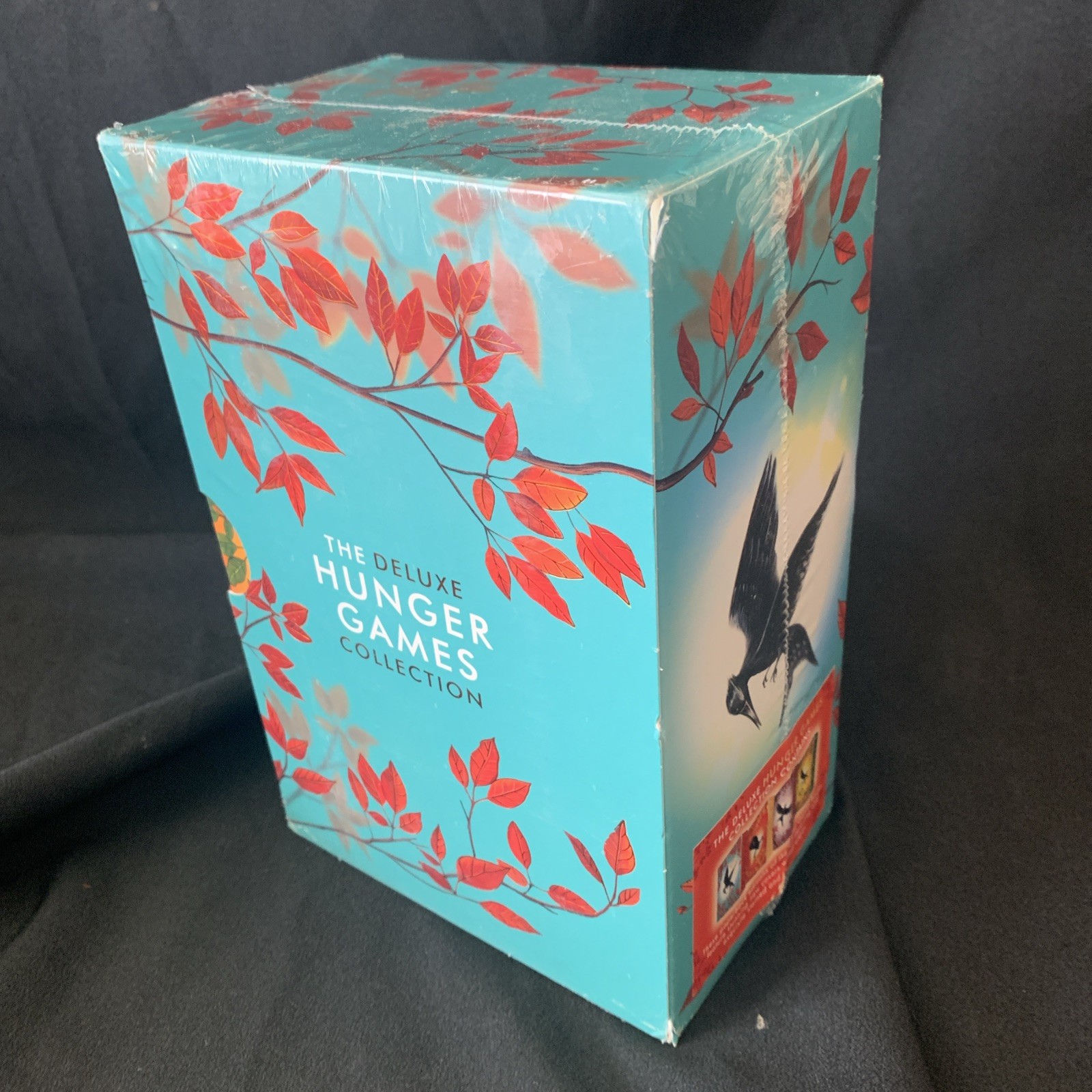 NEW SEALED! Hunger Games Box Set DELUXE EDITION w/ Stencil Edges Suzanne Collins