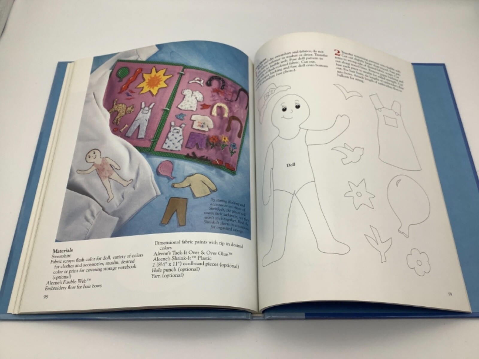 Aleene&rsquo;s Prizewinning Crafts ISBN 0-8487-1536-5, Pages 143, Looks Unused