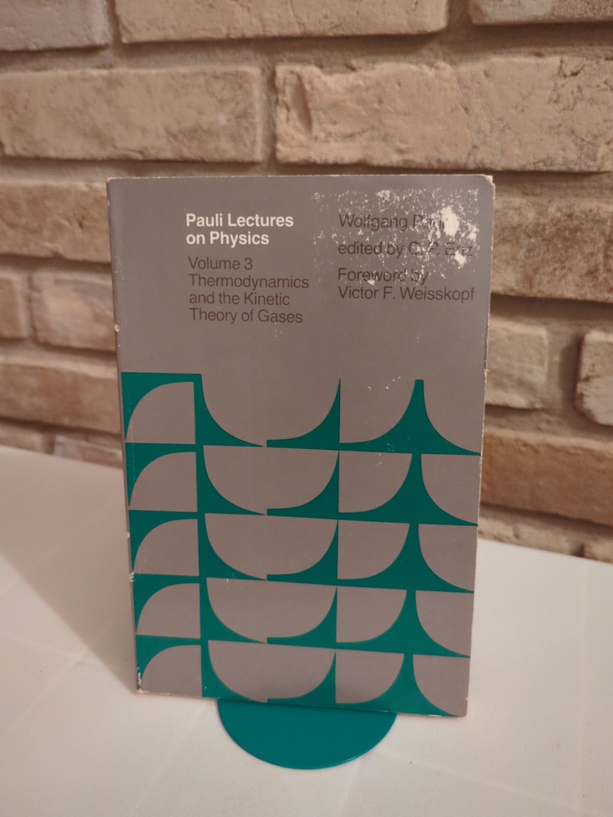 Wolfgang Pauli Lectures on Physics 5 Of 6 Volumes 1 2 3 4 5 Paperback Worn