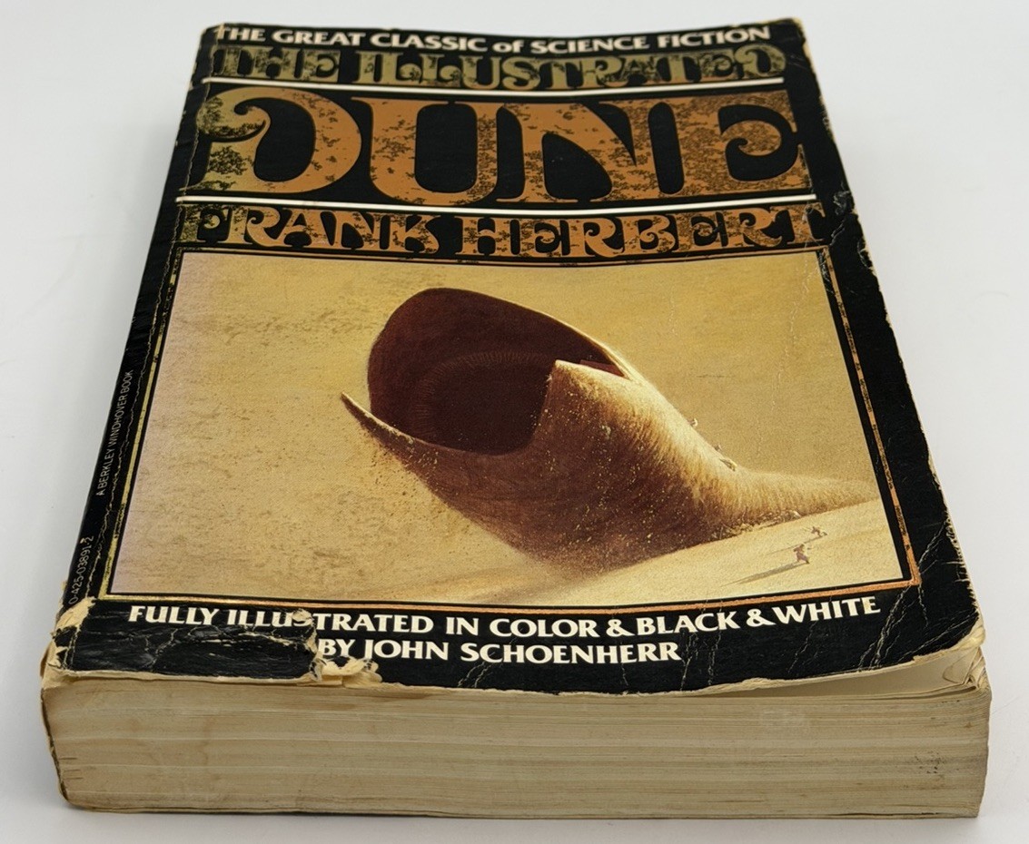 THE ILLUSTRATED DUNE by Frank Herbert ~ 1st Edition 1978 Paperback Collectible