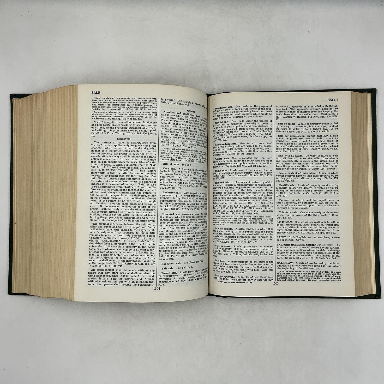 Vintage BLACK&rsquo;S LAW DICTIONARY Henry Campbell Black Ewtn HC Green 1968 USA