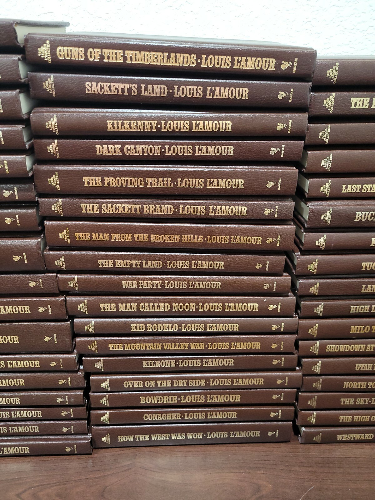 LOUIS L&rsquo;AMOUR LEATHERETTE BOOKS *You choose from drop down *updated titles 9/11