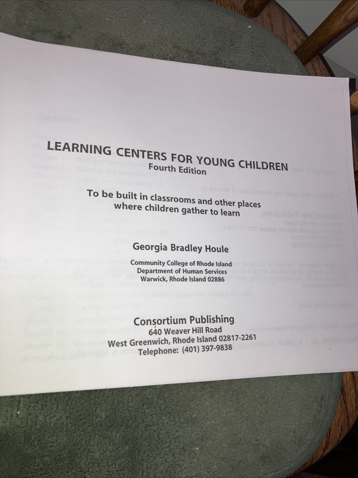 1997 Learning Centers For Young Children large Paperback 106 pages 19 chapters