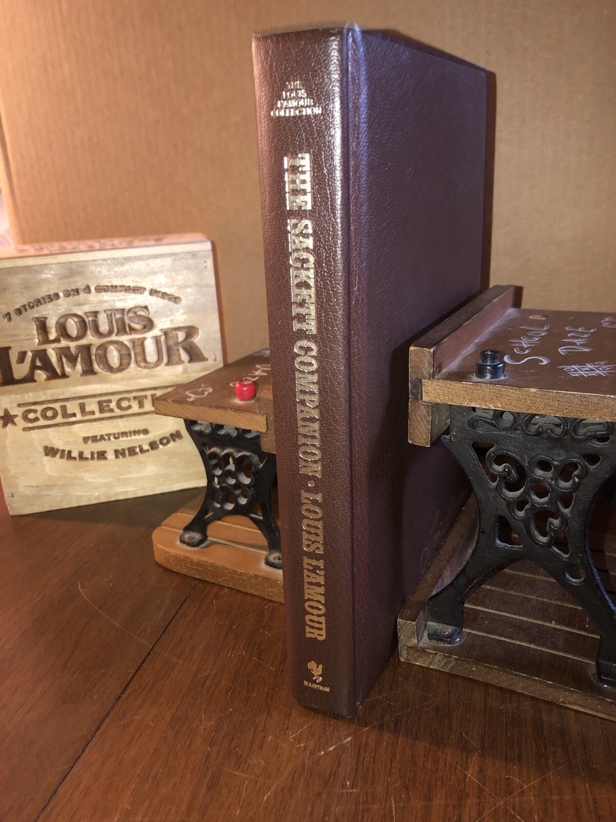 THE SACKETT COMPANION Louis L&rsquo;Amour Leatherette Collection LIKE NEW