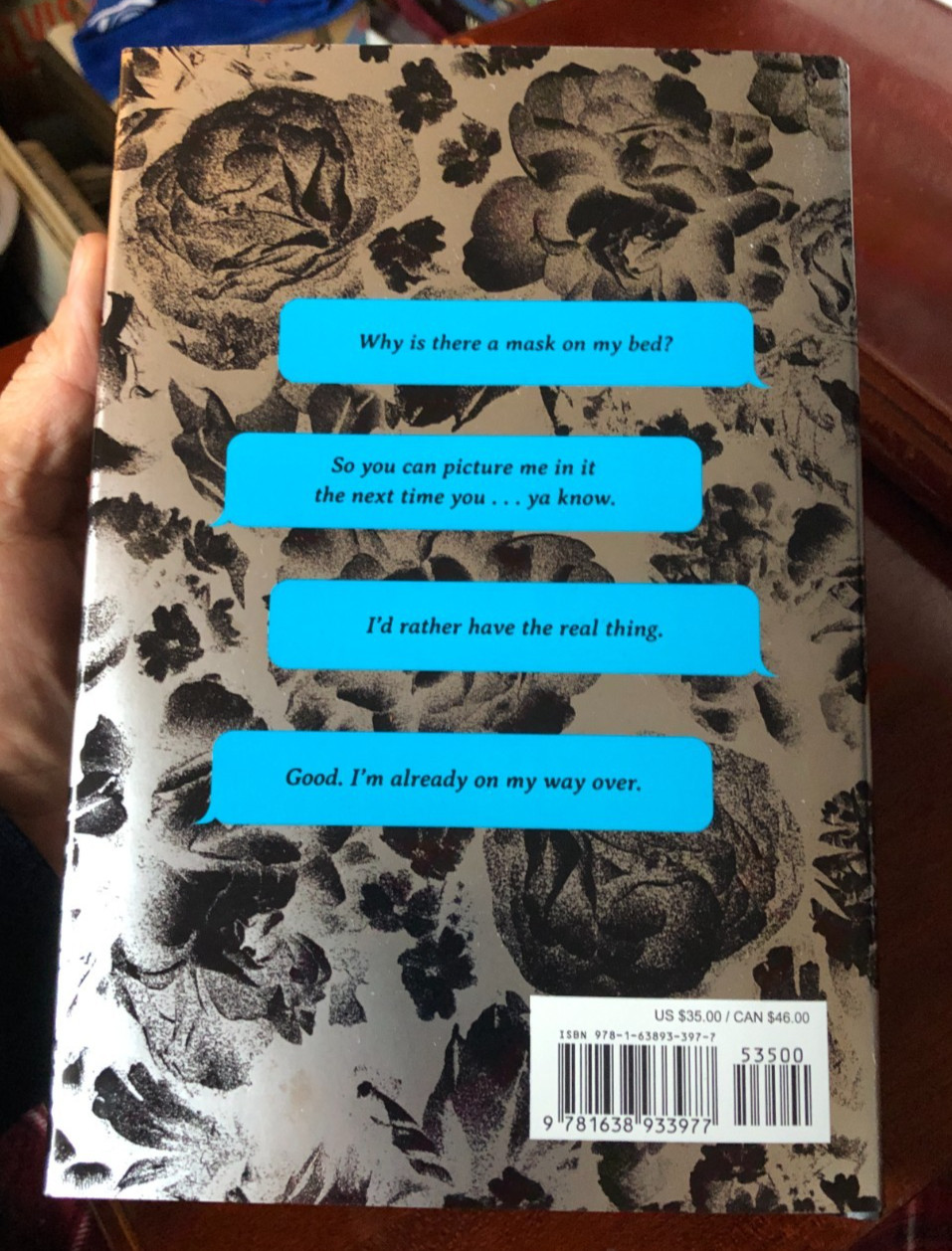 « Lights Out » by Navessa Allen – After Dark Edition – Signed HC 1st 2024-25