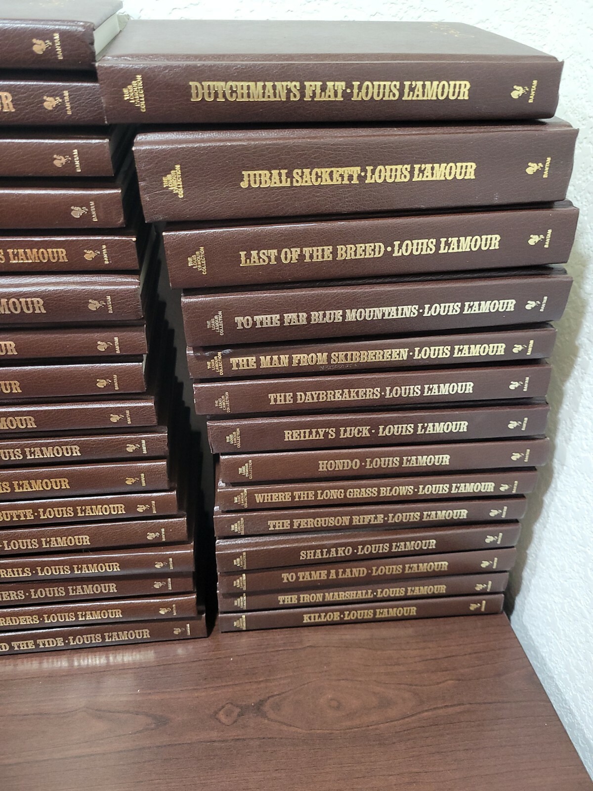 LOUIS L&rsquo;AMOUR LEATHERETTE BOOKS *You choose from drop down *updated titles 9/11