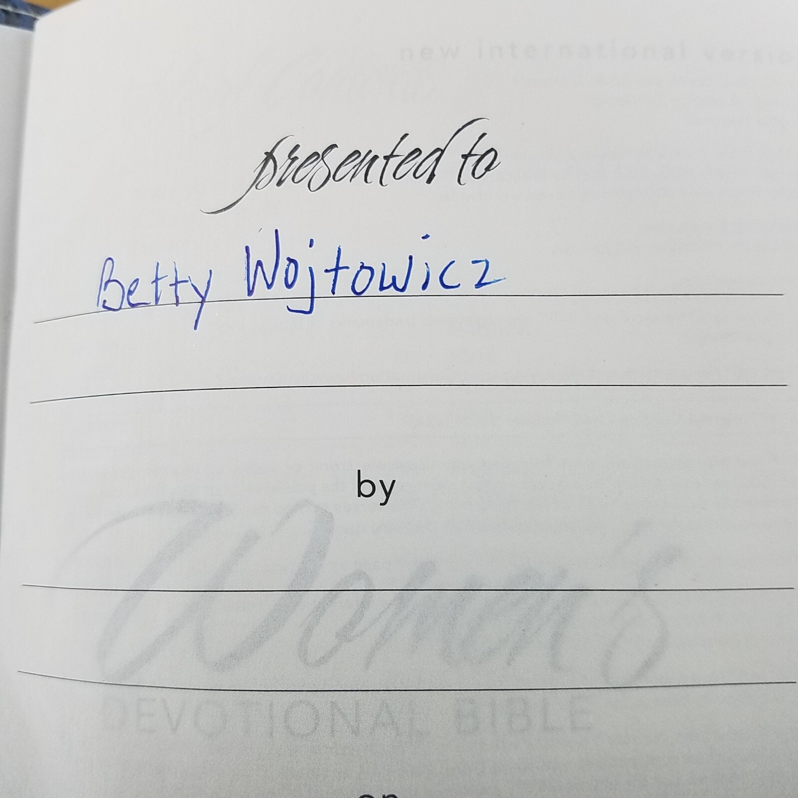 Women&rsquo;s Devotional Bible by Zondervan Staff (2012, Blue Leather, Special)