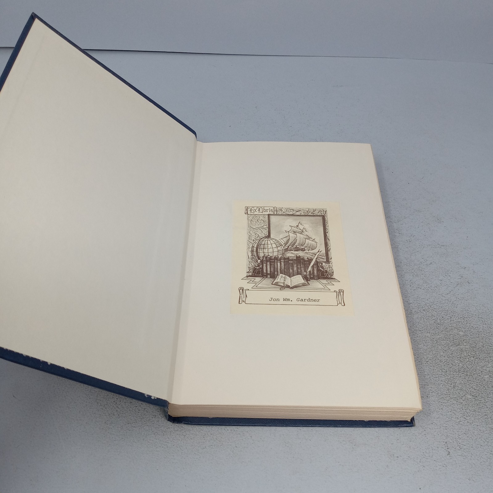 A Farewell to Arms: 1957 Charles Scribner&rsquo;s Sons Hardcover by Ernest Hemingway