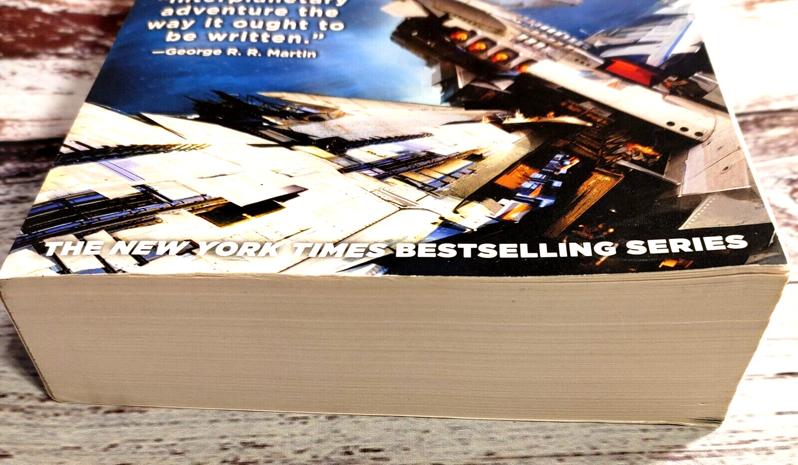 The Expanse Serie: Leviathan Wakes by James S. A. Corey (2011 Trade Paperback)