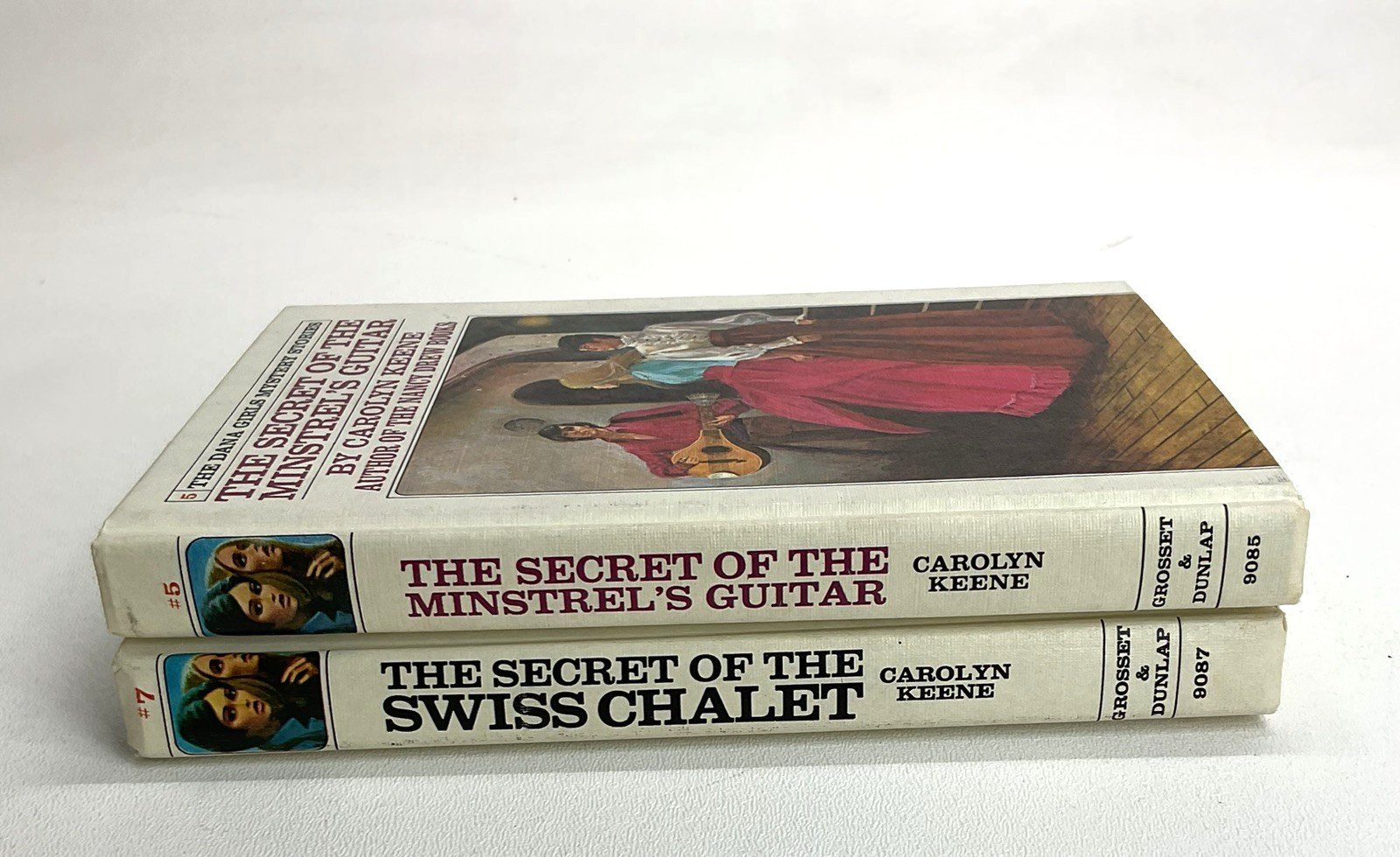 The Dana Girls Mystery Lot 2 Carolyn Keene 1972 &rsquo;73 Minstrel Guitar Swiss Chalet