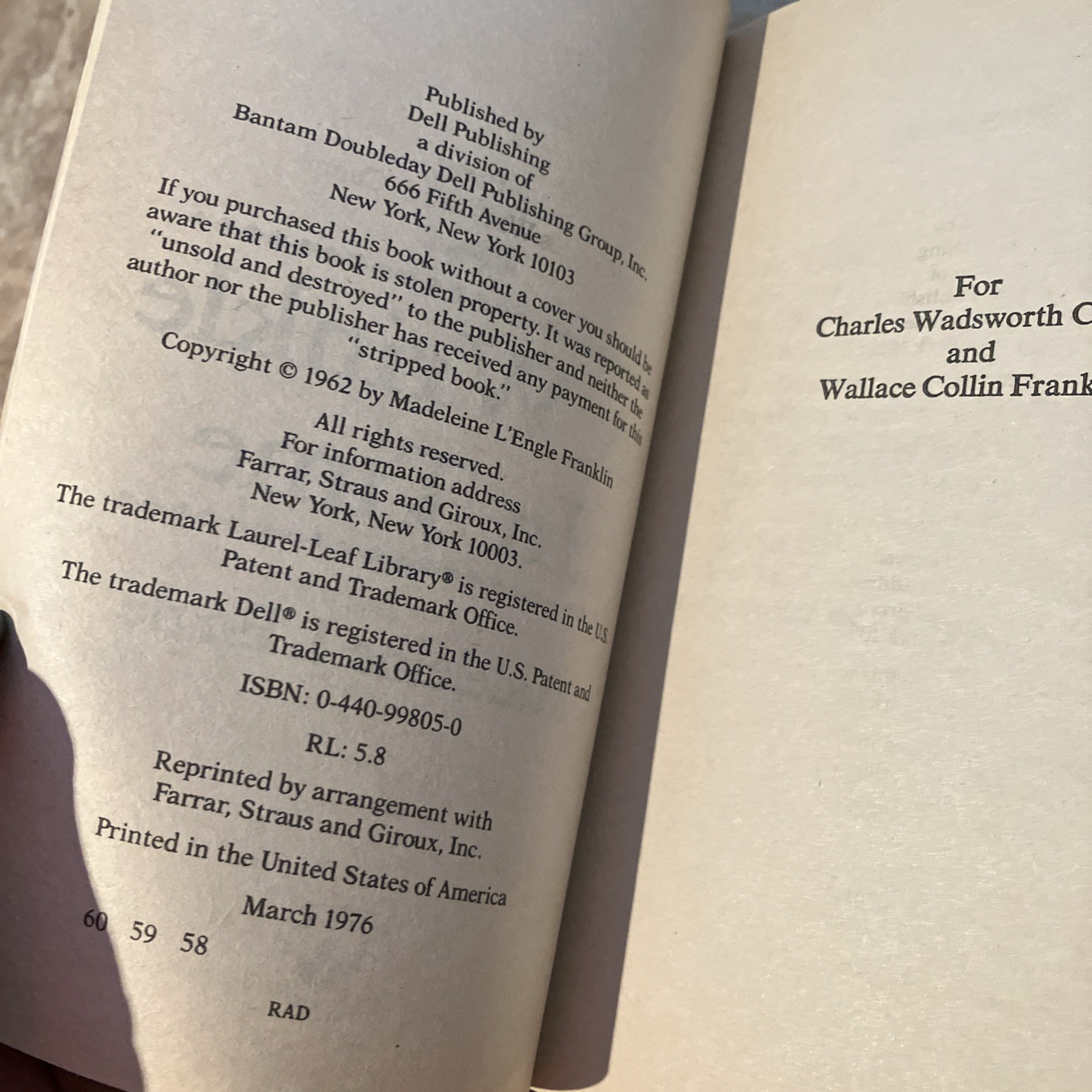 A Wrinkle In Time by Madeleine L&rsquo;Engle 1976 Dell Laurel Leaf STRANGER THINGS