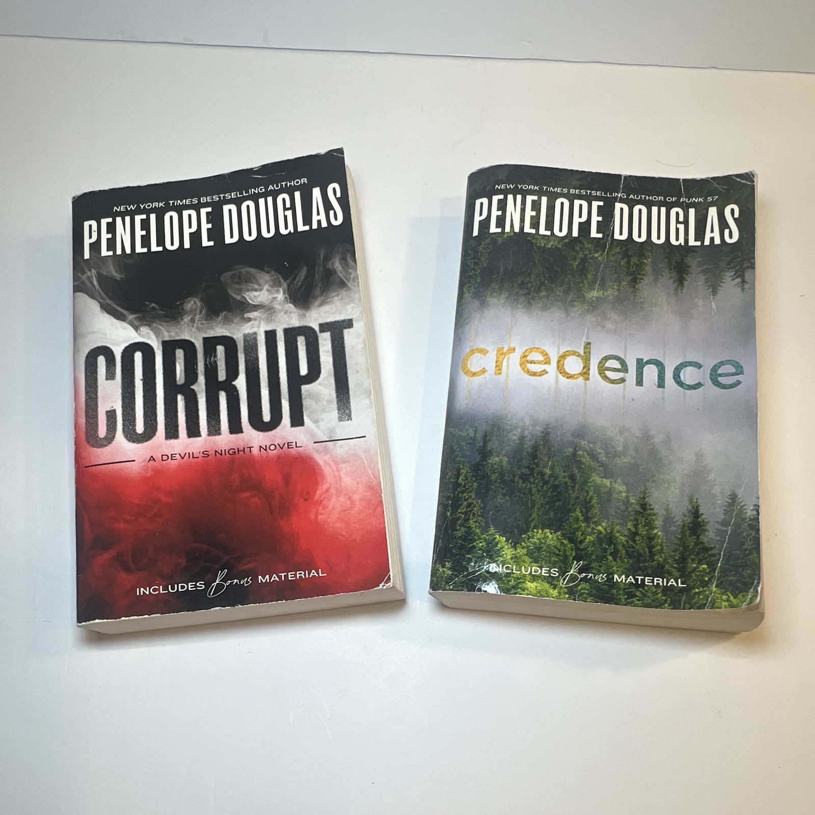 Penelope Douglas Credence & Corrupt PB 2-Book Set Devil&rsquo;s Night Bonus Berkley